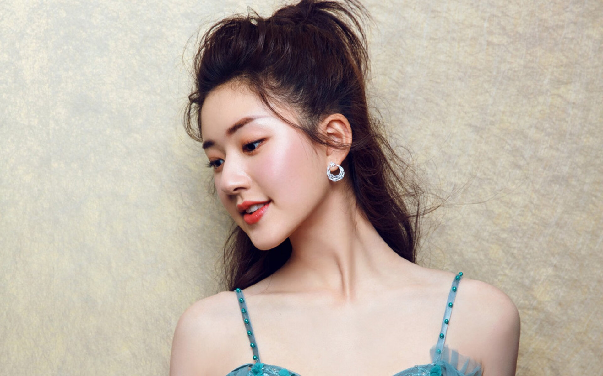 开云入口-摩洛哥马术协会与科技公司合作，开发虚拟现实训练平台，提升骑手技能。