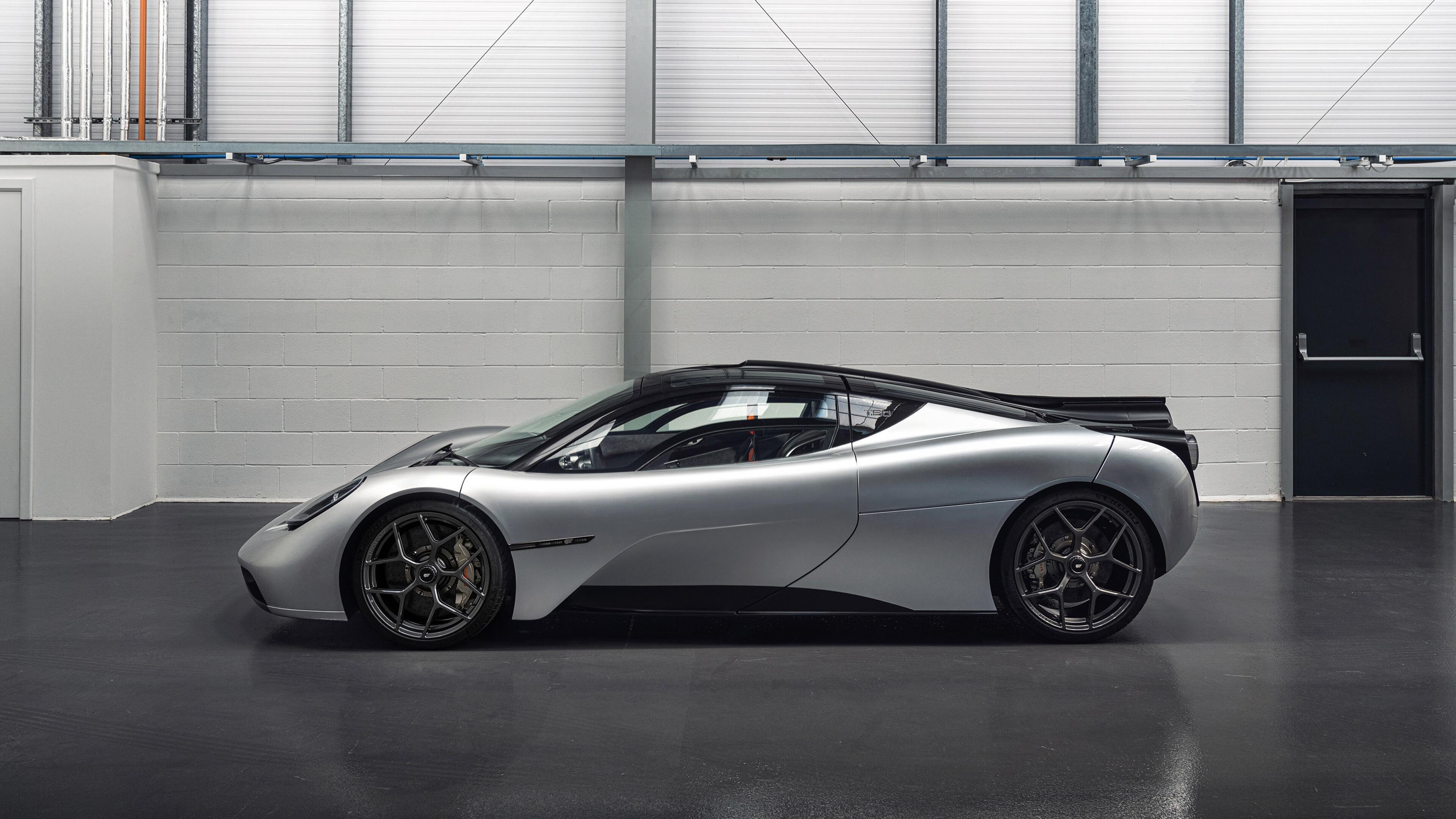 隆多尼亚在最新一场比赛中获得胜利,隆多今天比赛