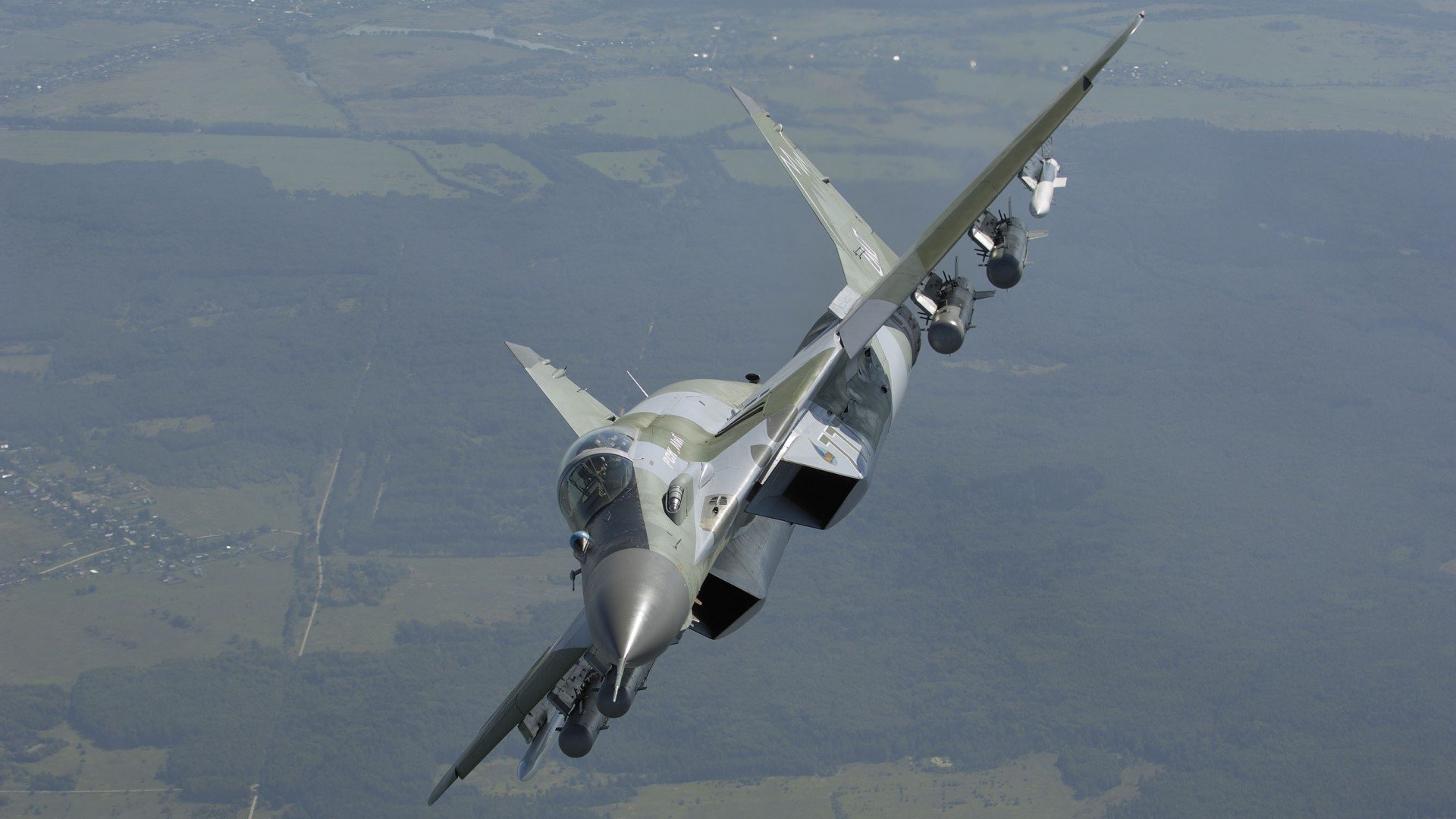 边锋压迫断球,策动破门良机,边锋技巧